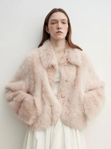 Model wearing the Autumn Secret dirty pink Toscana shearling jacket