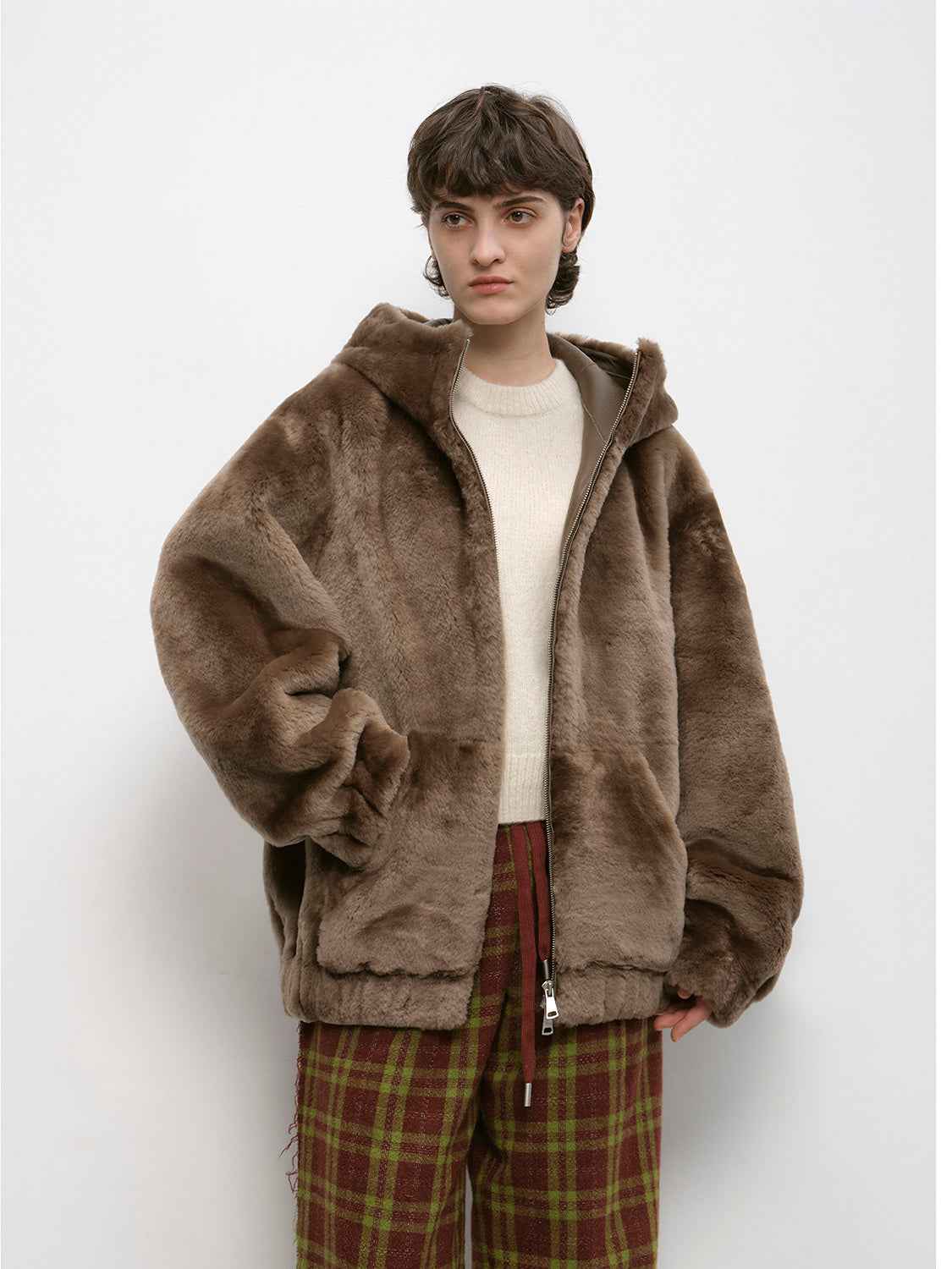 What Pants to Wear With a Fur Coat: Denim, Trousers & Leather