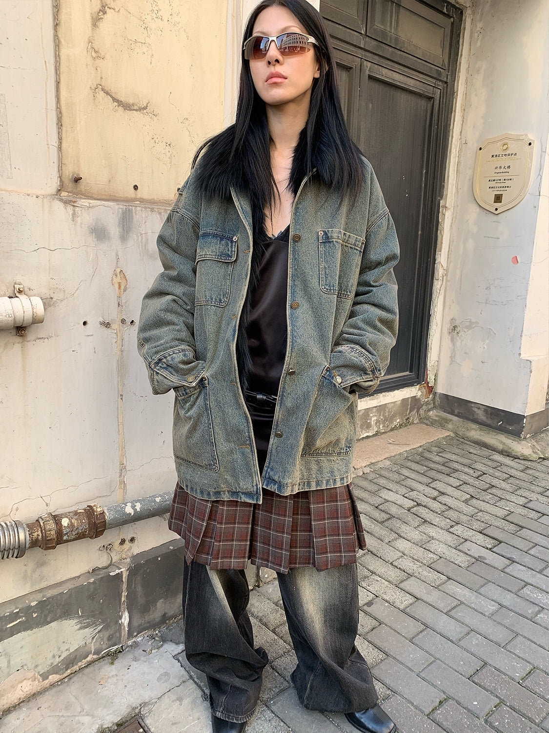 Fur Coat Resale Photos: Material Shots That Build Buyer Trust