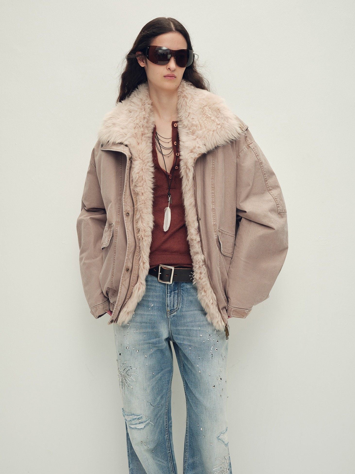 Soft Neutral Fur Coat Looks for Quiet Winter Outfits