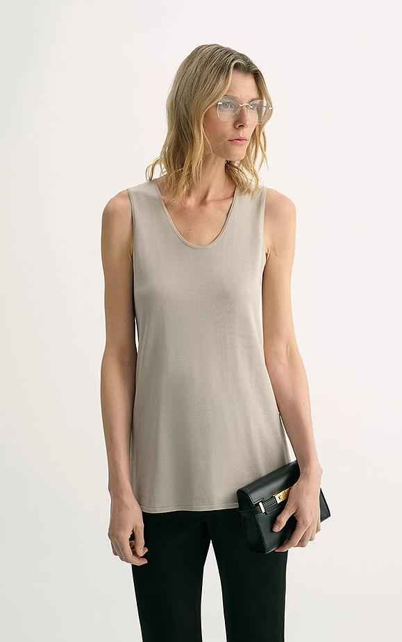 20NM ultra - fine high - quality silk, smooth and elegant U - neck straight knitted vest T - variant_title