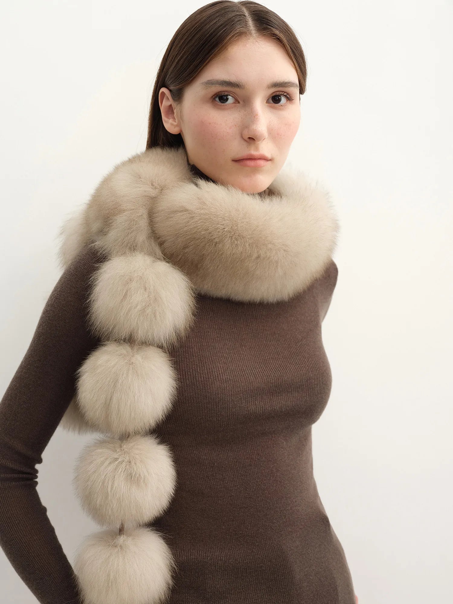 Two-Tone Fox Fur Pom-Pom Scarf for Women – Adjustable Styling, Lightweight Warmth