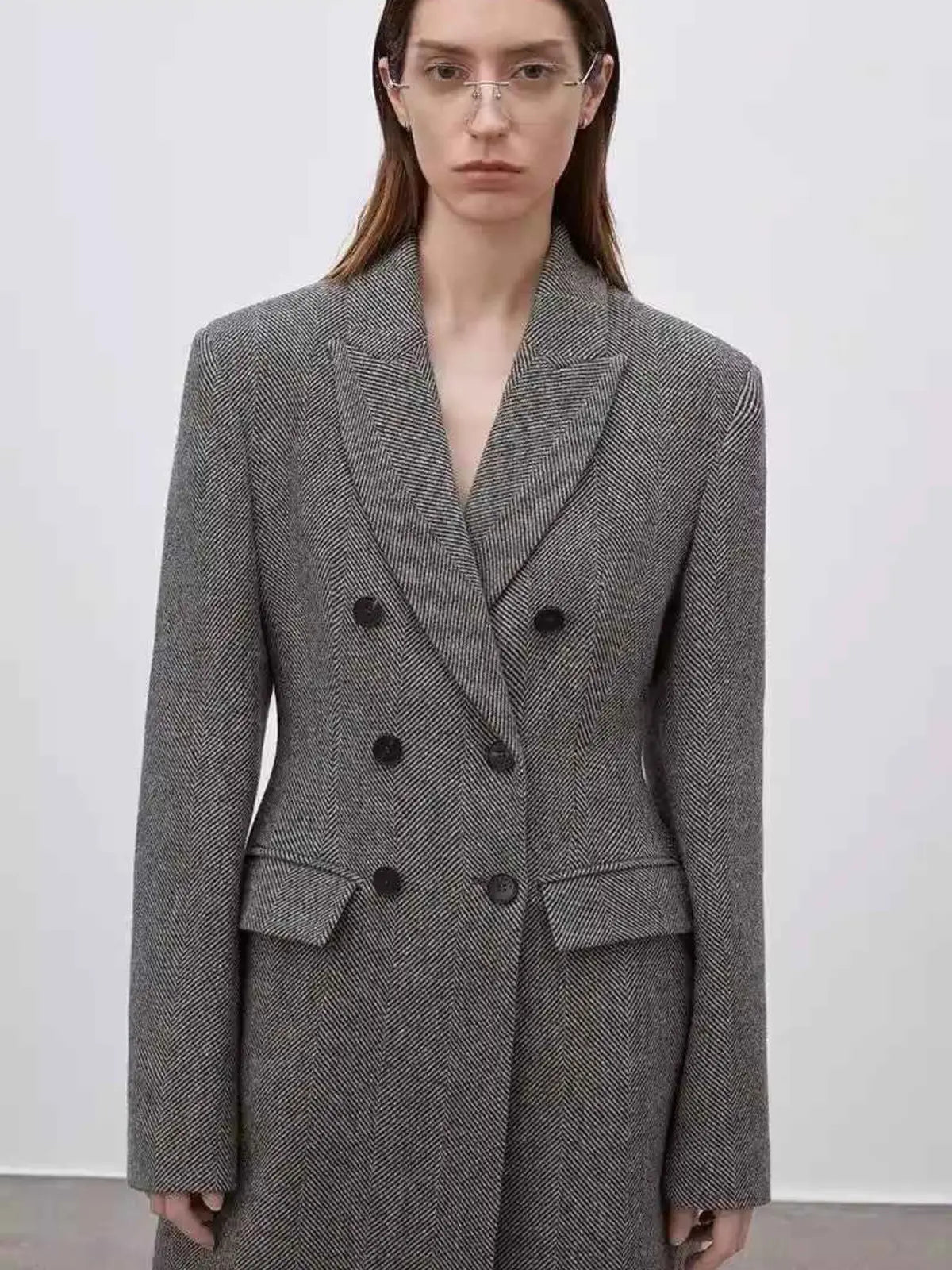 THE ARTM wool herringbone double-breasted blazer product image 05