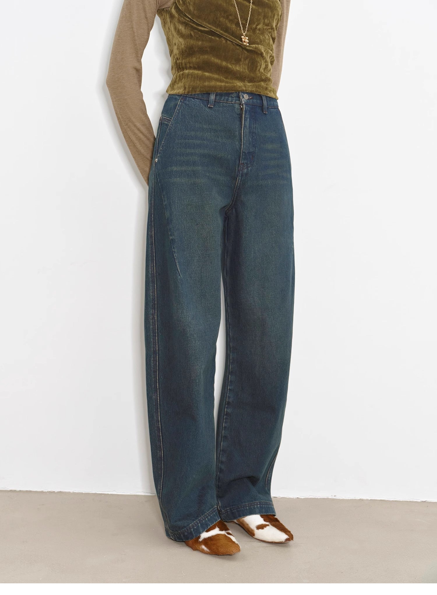 "Blue Island" heavy - duty distressed, slim and durable mid - rise curved knife cotton washed jeans - variant_title