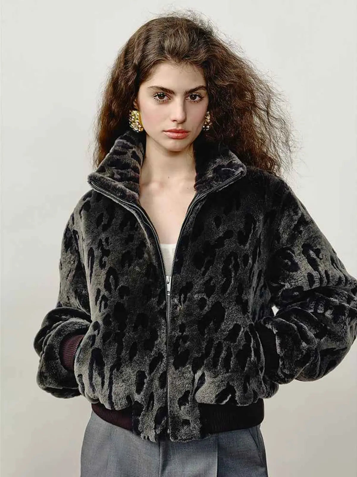 Dapple Manor spotted gray stand collar Merino shearling jacket close-up model view