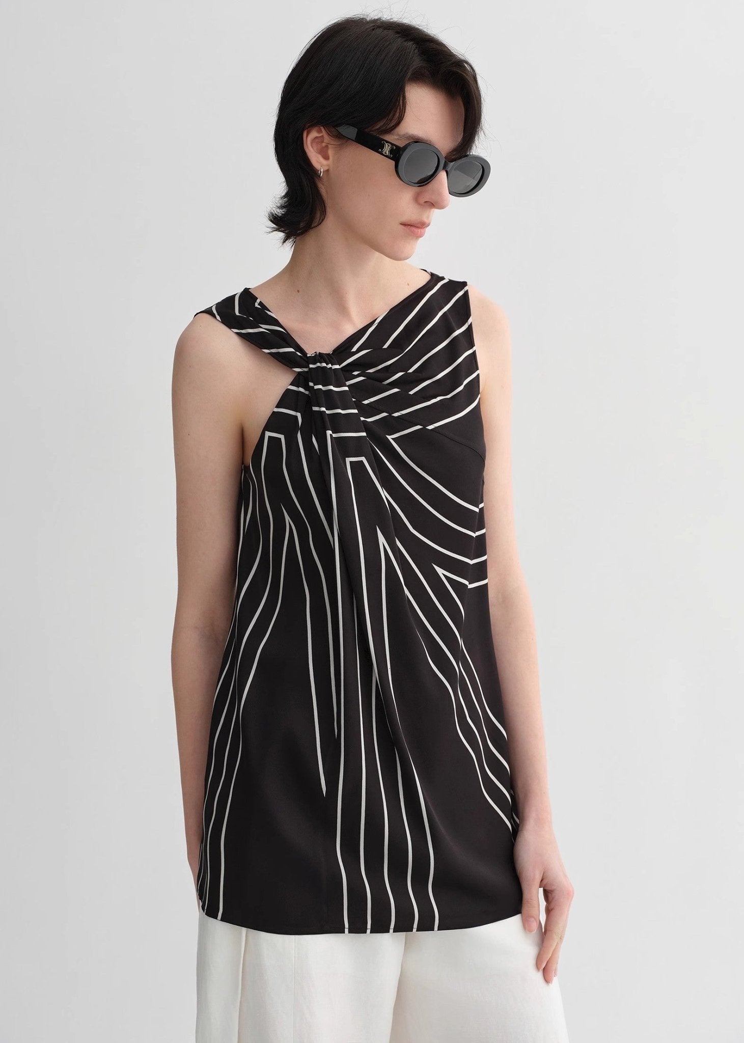 Elastic silk twisted collar original geometric print slim fit multi - occasion T-shirt sleeveless vest for women - variant_title