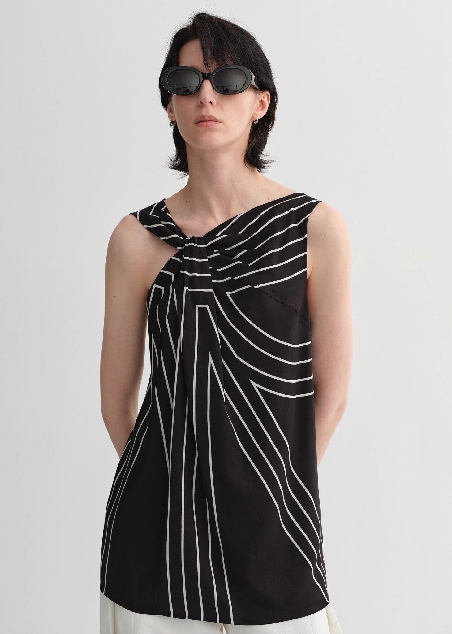 Elastic silk twisted collar original geometric print slim fit multi - occasion T-shirt sleeveless vest for women - variant_title