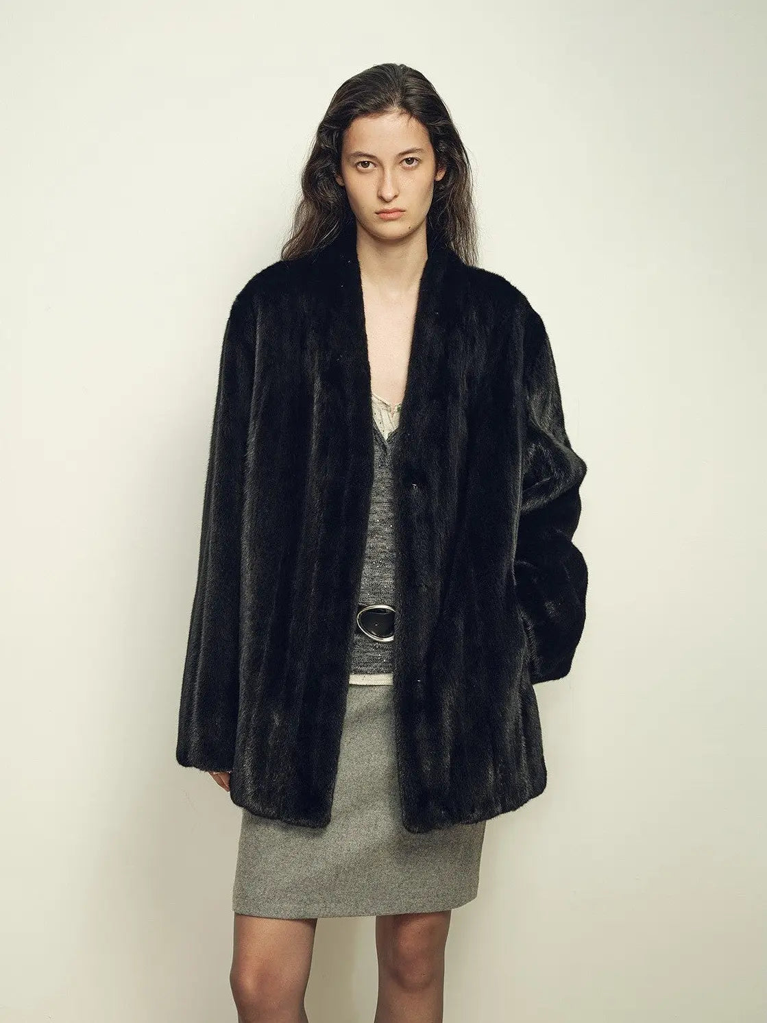 Fairy Mountain Dew Baojia Beauty black mink coat on model