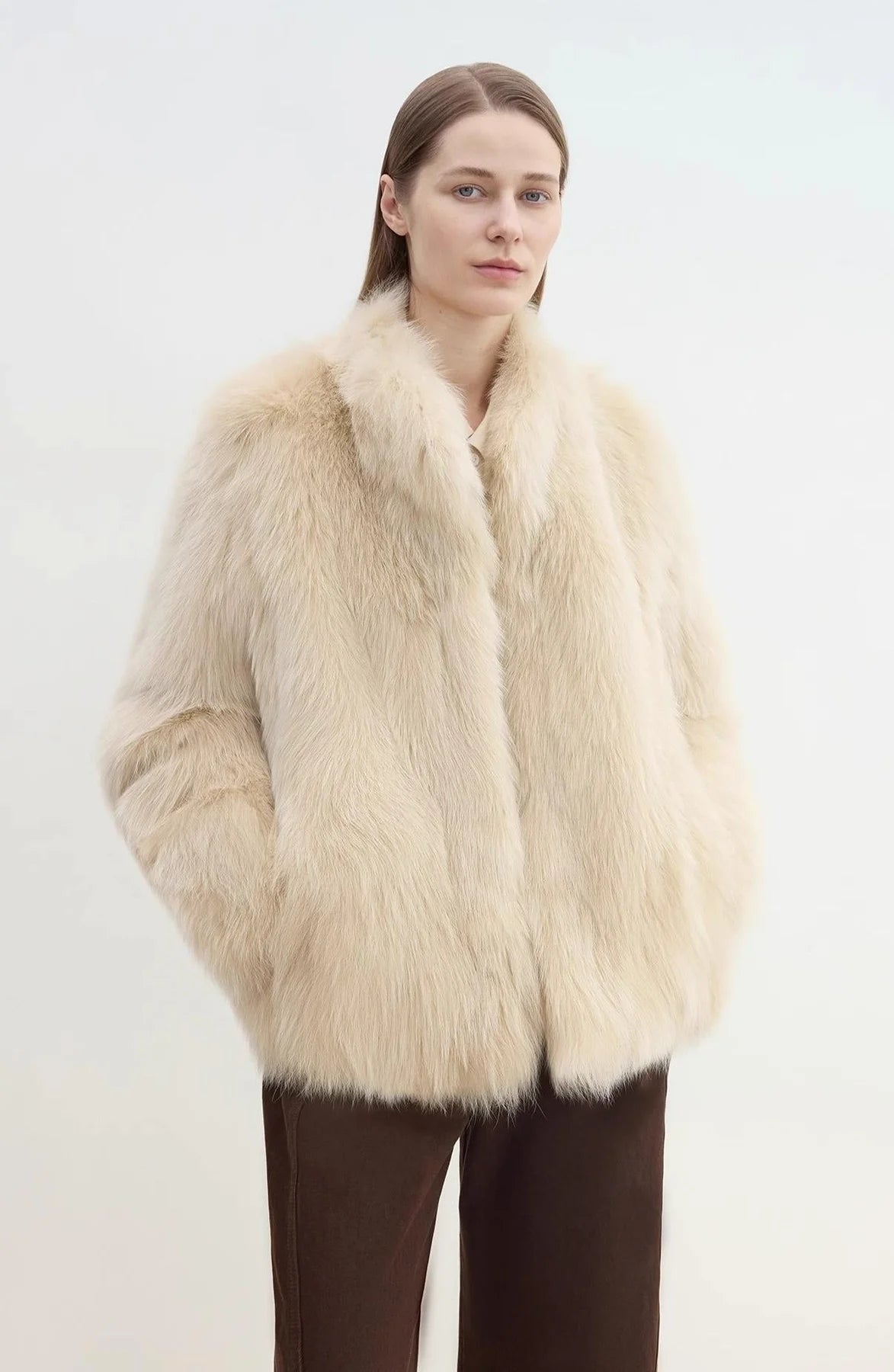Fur jacket article path preview