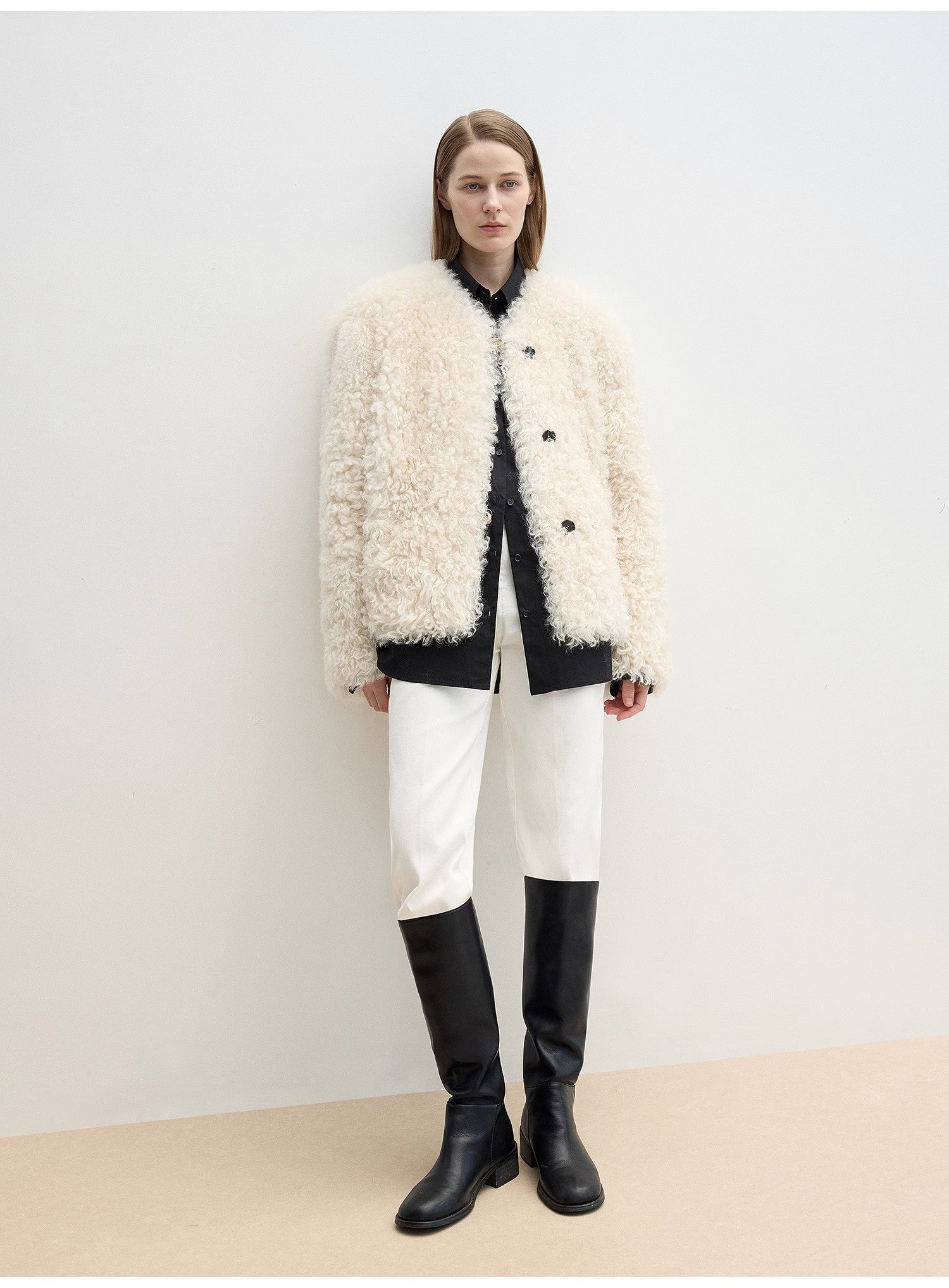 "Ghost Horse Girl" merino curly sweetheart collar straight fur coat - variant_title