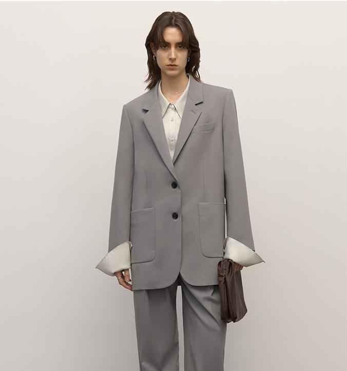 Heavy fine twill worsted wool, asymmetrical collar design, basic classic two - button suit - variant_title