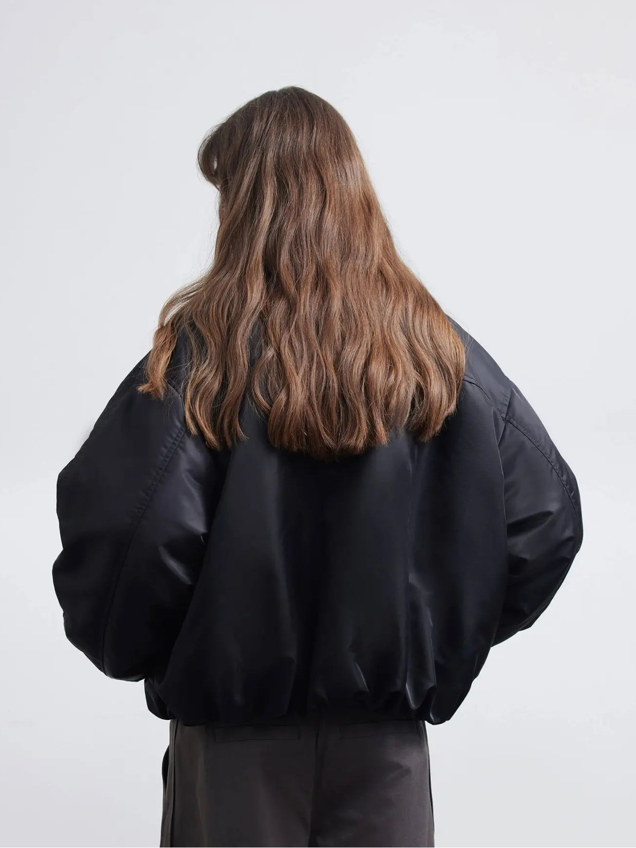Back model view of Fireladyfur Hull Contract Classic Black short down parka