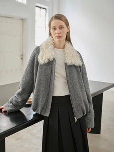 Fireladyfur Johnny dark gray removable-lining parka indoor view