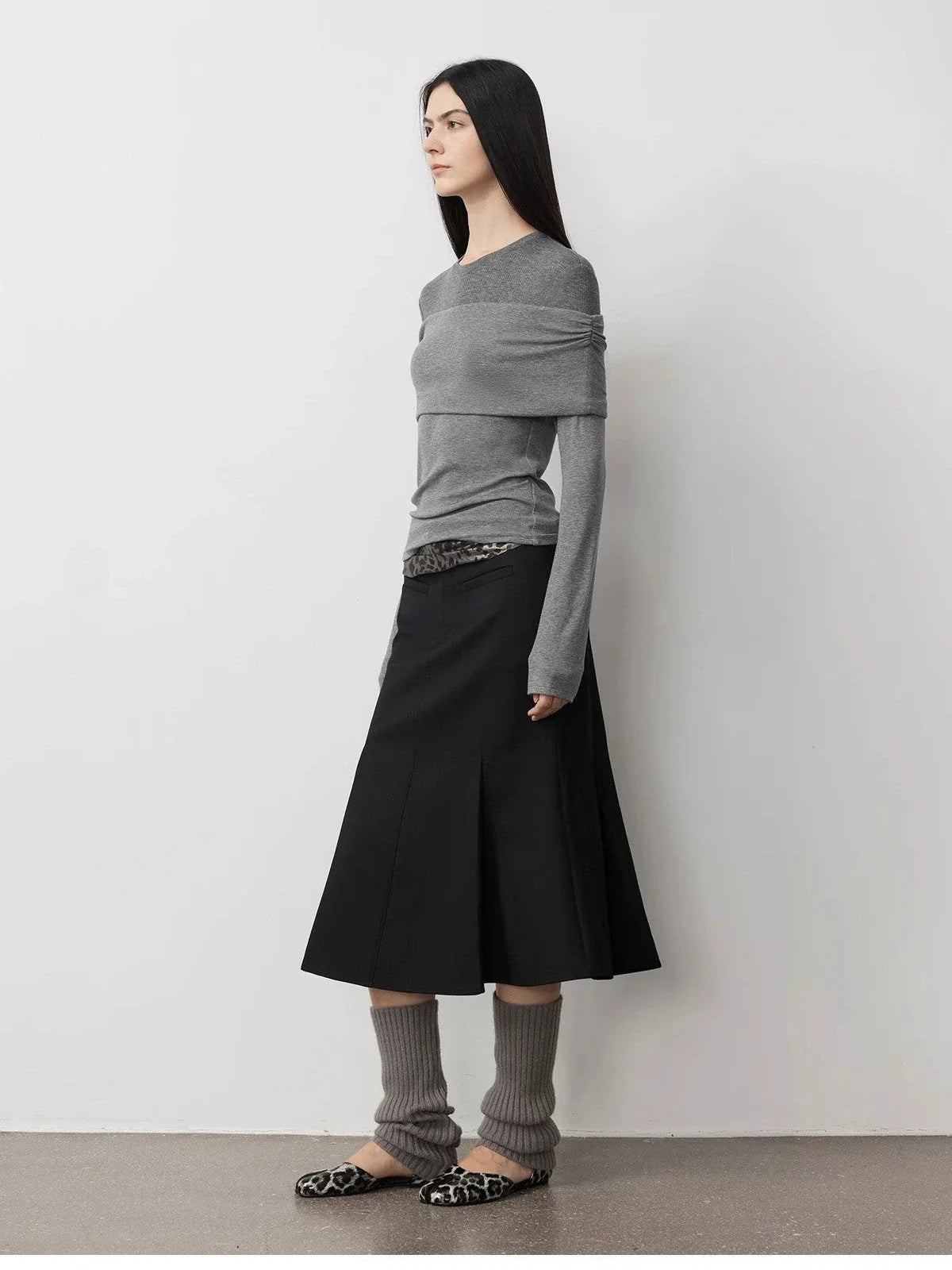 Modern Tricks layered one-shoulder knitted top light gray side view