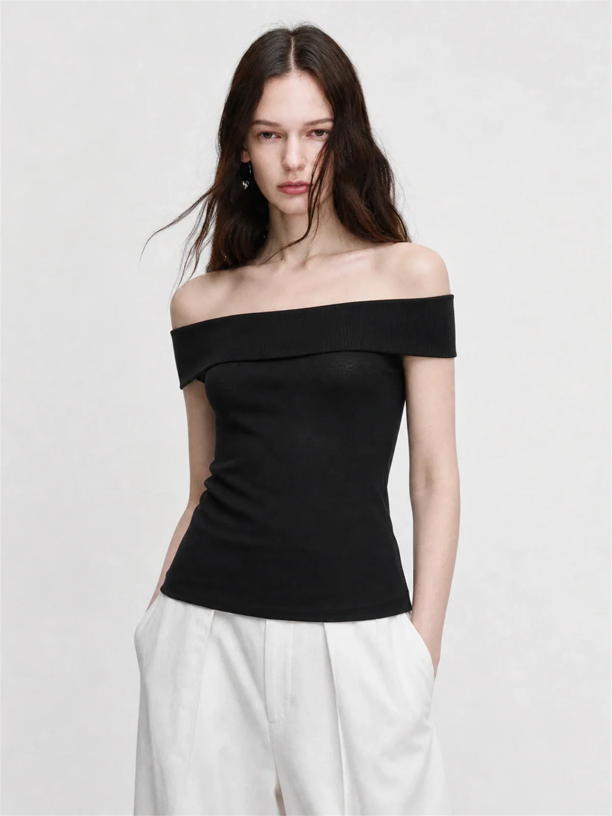 Mulberry silk off-shoulder knitted summer top black on Maria front view