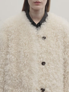 "Ghost Horse Girl" merino curly sweetheart collar fur shearing coat