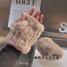 Rex rabbit fur fingerless gloves product video - Fireladyfur