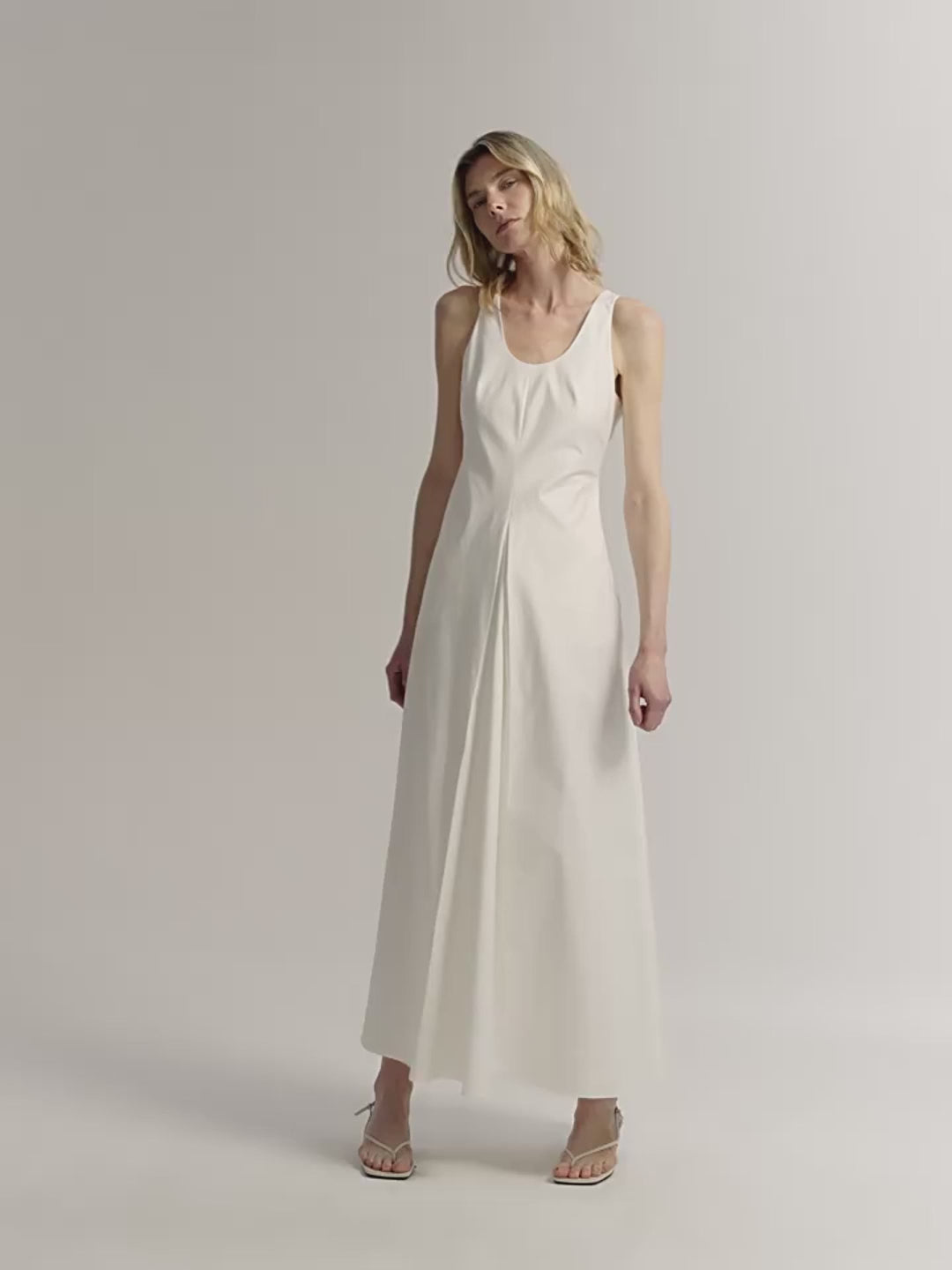 Robe gilet à encolure en U en soie de mûrier et modal haute densité "Simple Love"