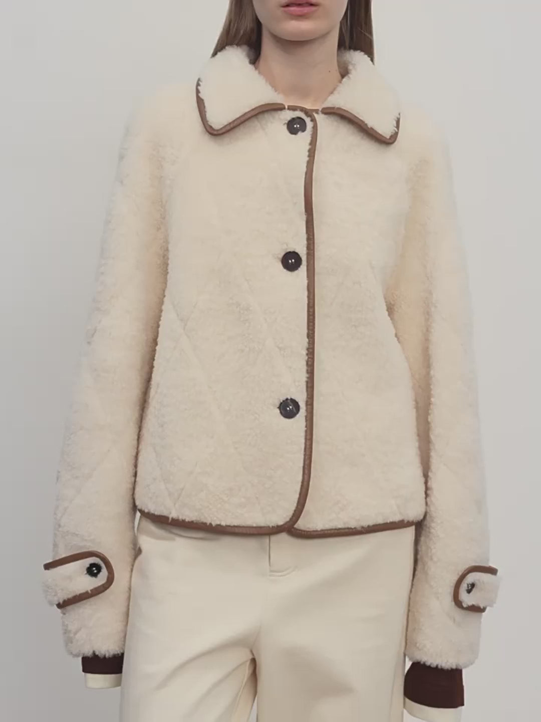 "Modern Milk Cafe" imported Hill fur merino shearing coat
