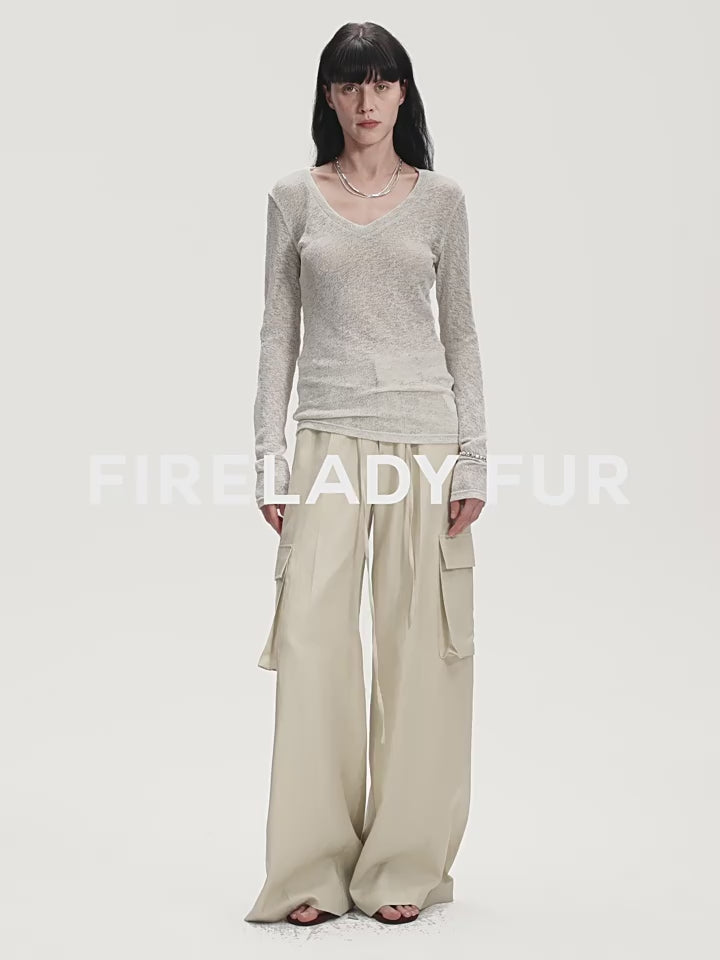 "Spring Old Dream" Loose and versatile slightly hollow V-neck straight shoulder top