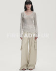 "Spring Old Dream" Loose and versatile slightly hollow V-neck straight shoulder top