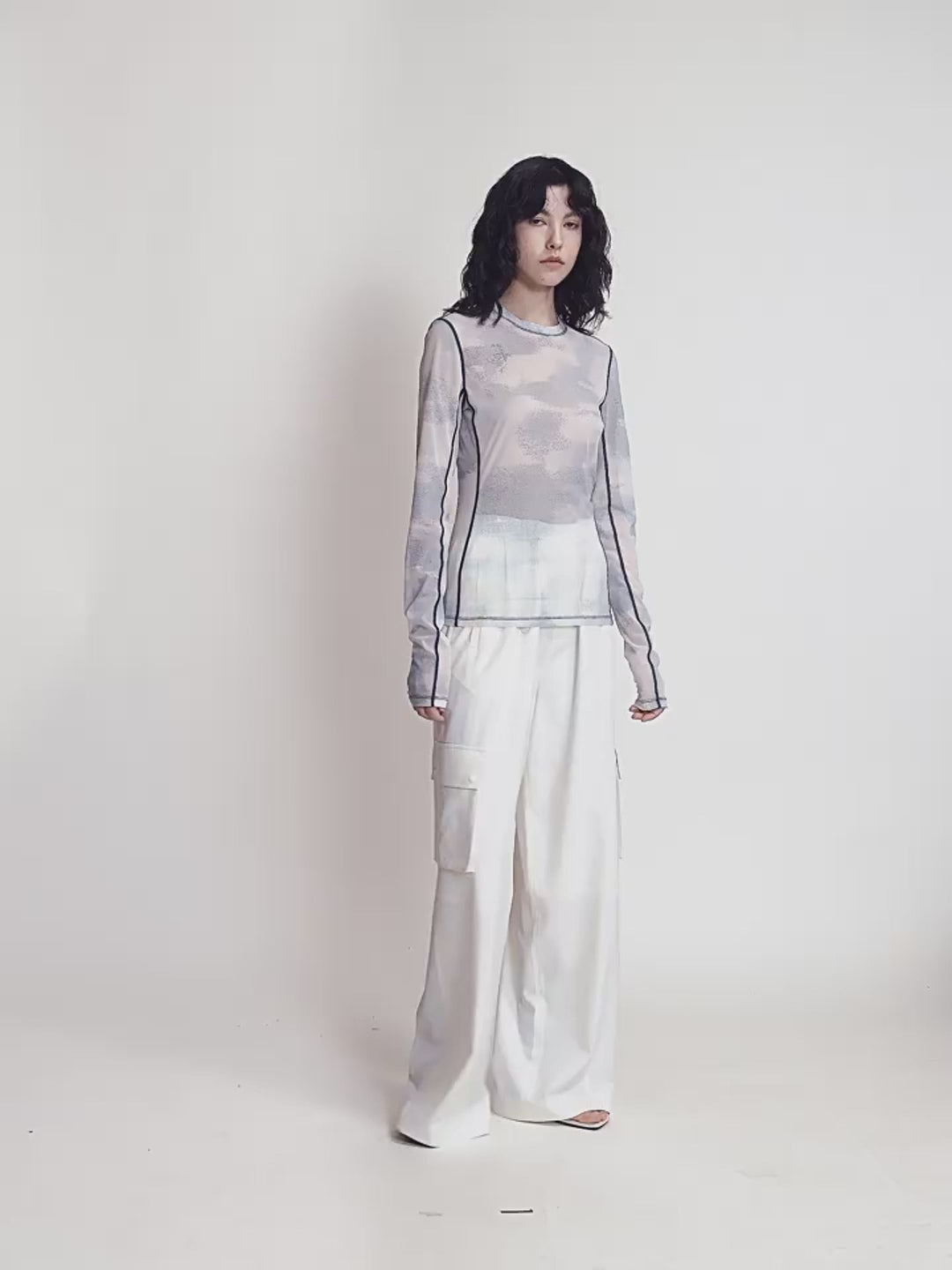 Smudge printed mesh long sleeve T-shirt styling video