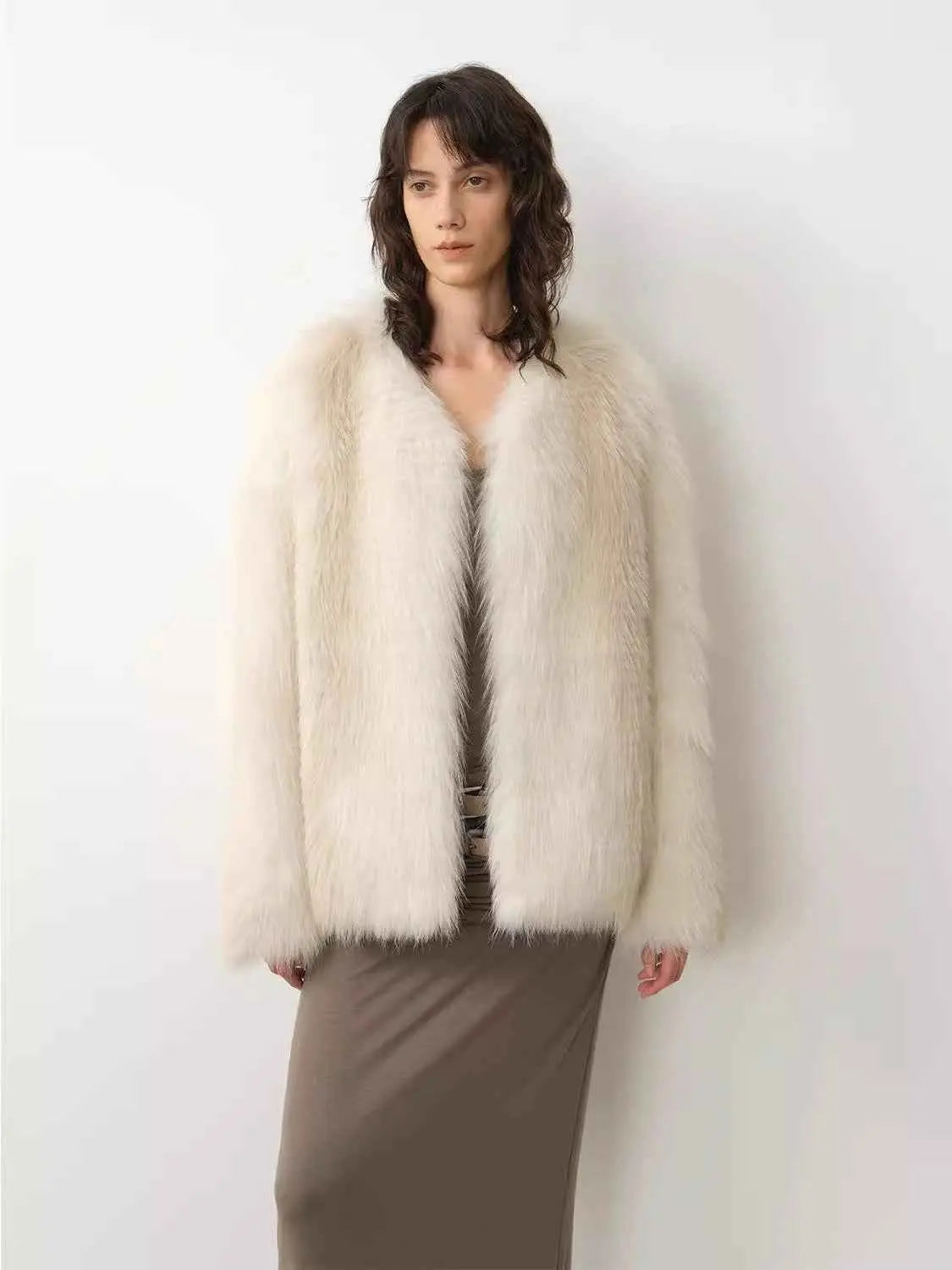 Model styling Romantic Nordic Agate Fox fur coat