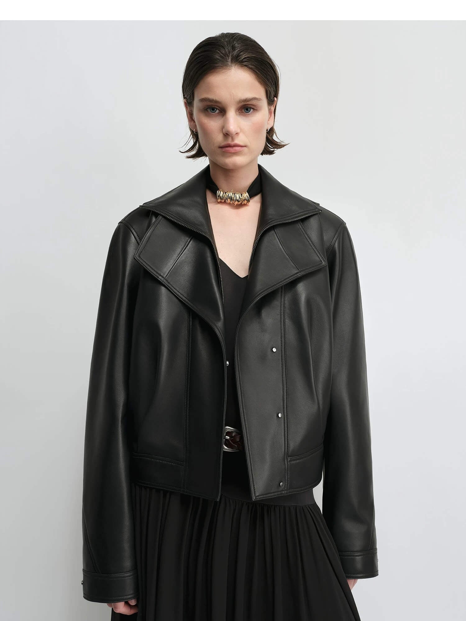 THE ARTM Women’s Double - Lapel Lambskin Leather Jacket, Premium Natural MaterialFirelady Fur