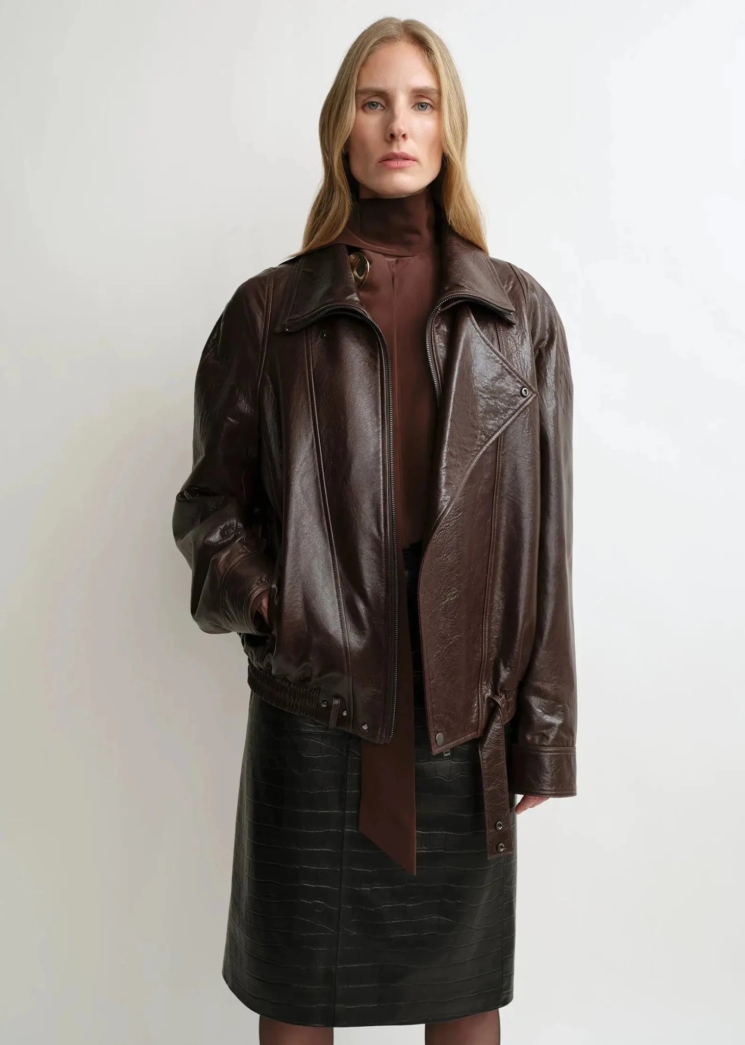 THE ARTM Women’s Sheepskin Leather Jacket, Lightweight, Vintage Double Lapel StyleFirelady Fur