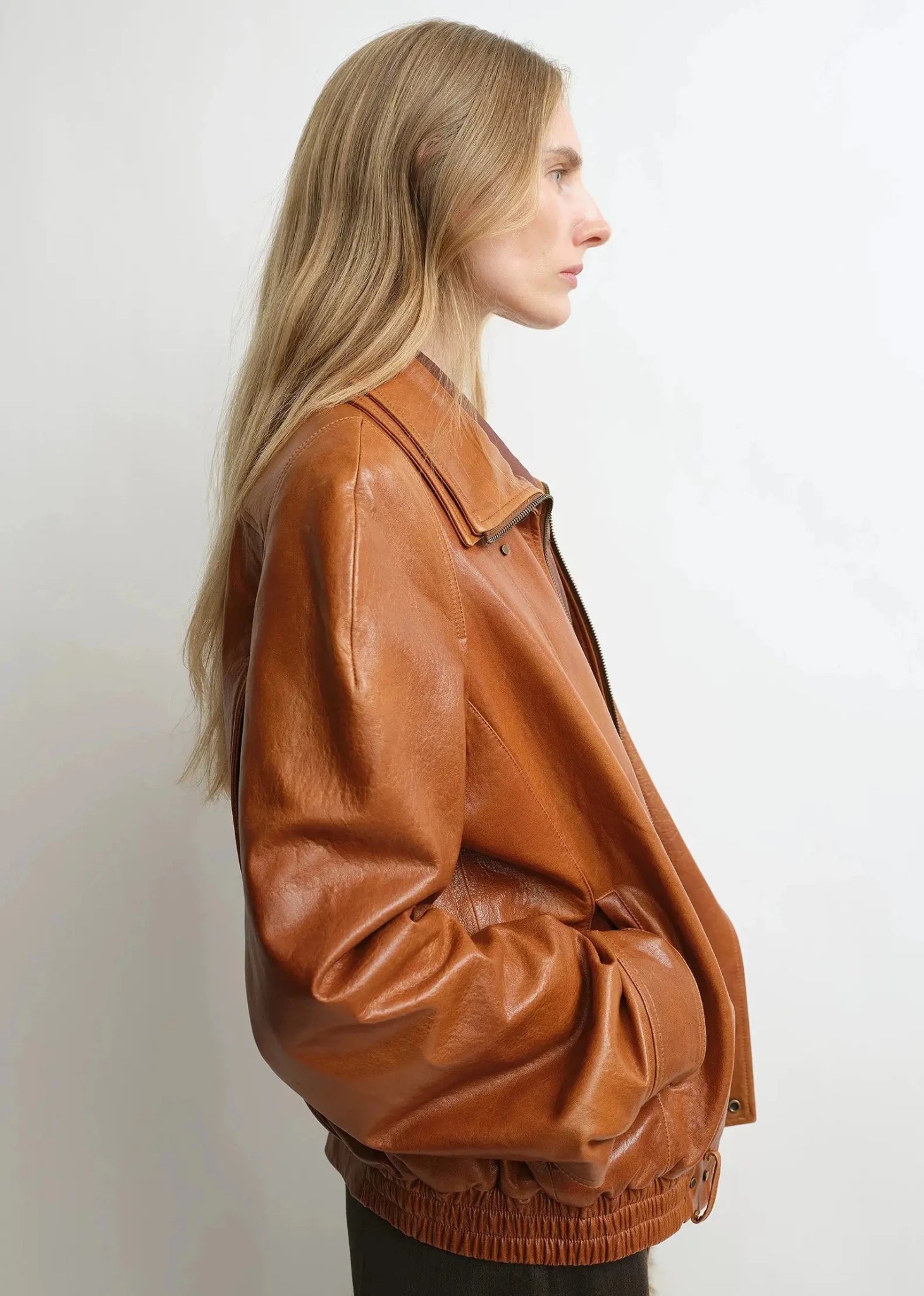 THE ARTM Women’s Sheepskin Leather Jacket, Lightweight, Vintage Double Lapel StyleFirelady Fur