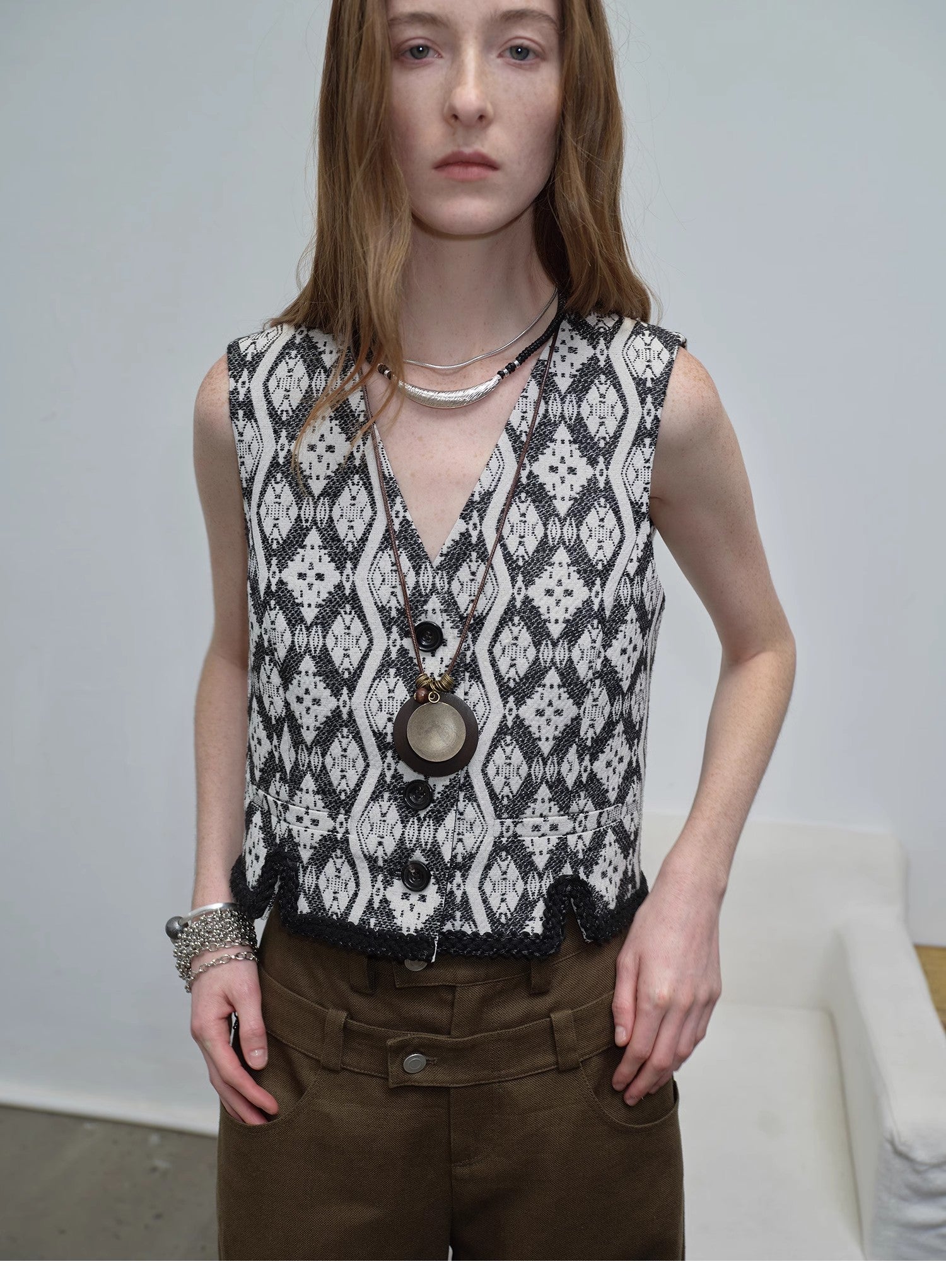 "Venice" Classical simple silhouette Italian imported jacquard ethnic style V - neck vest - variant_title