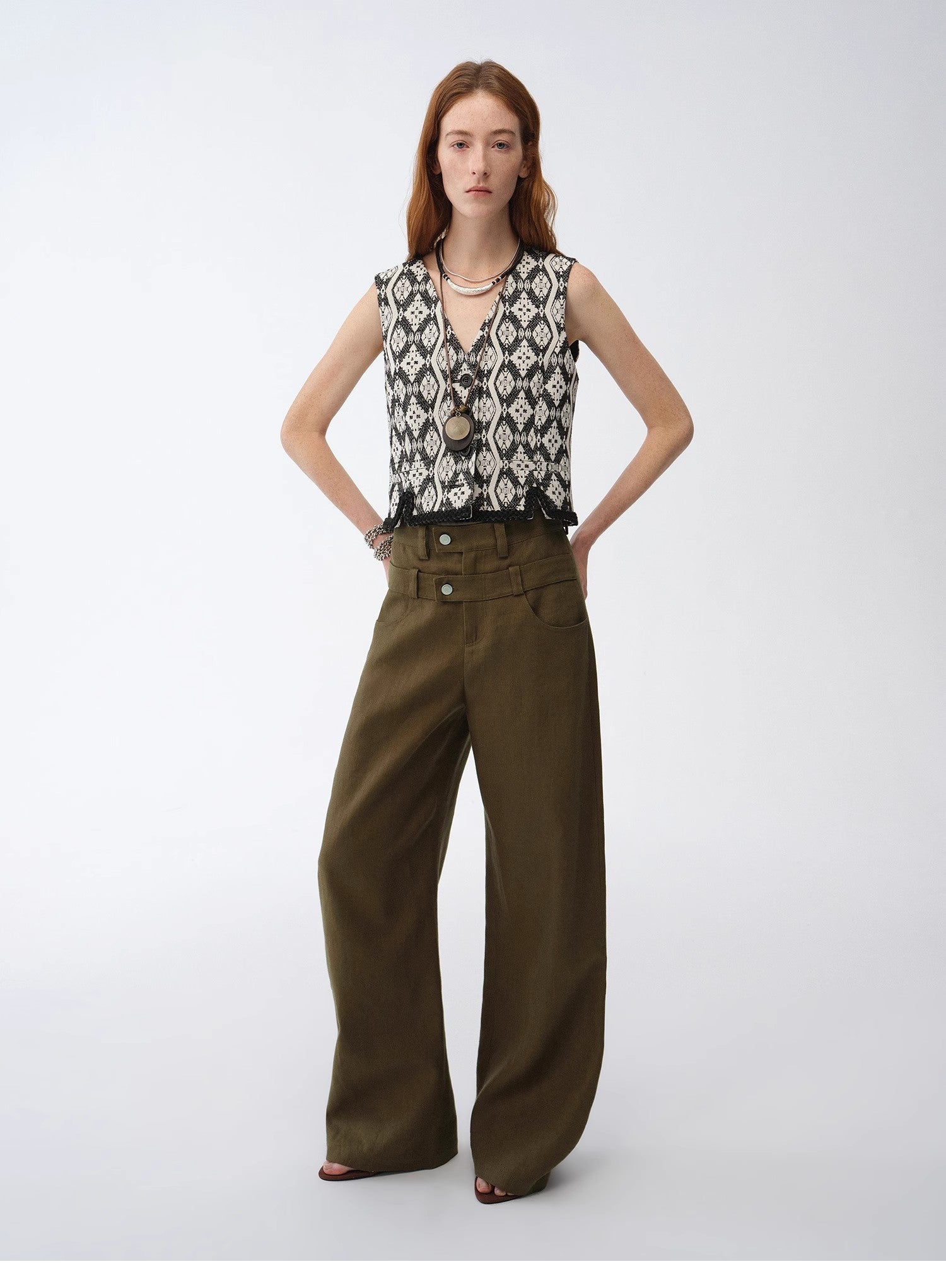 "Venice" Classical simple silhouette Italian imported jacquard ethnic style V - neck vest - variant_title