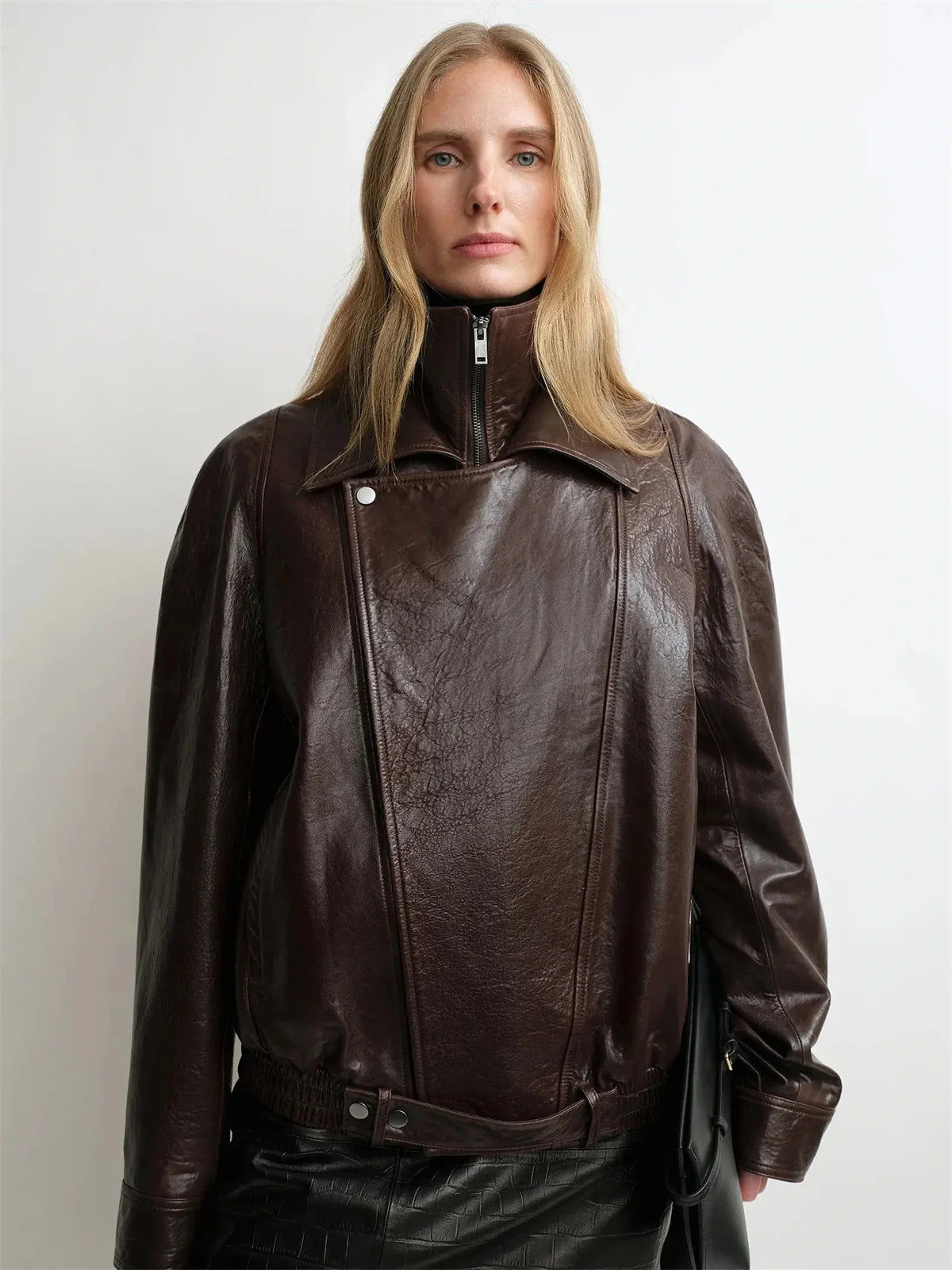 THE ARTM Women's Sheepskin Leather Jacket, Lightweight, Vintage Double Lapel Style