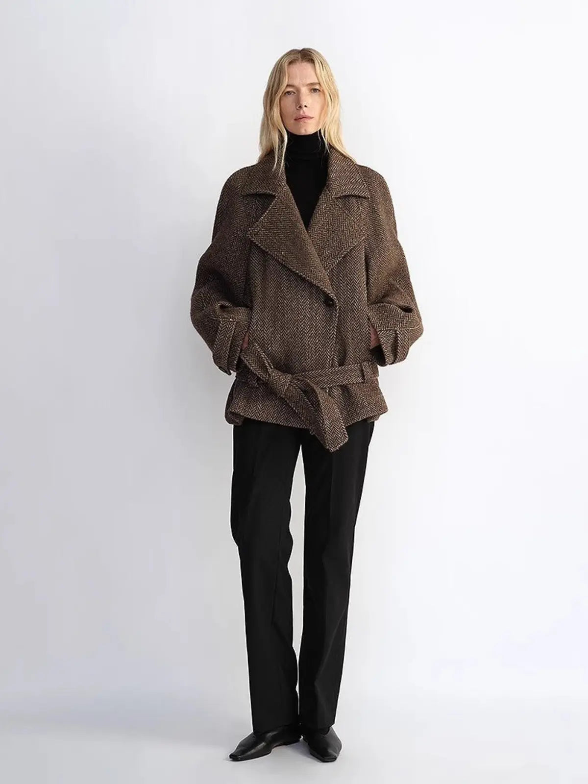 Warm Cocoon Italian herringbone wool short coat product image 03