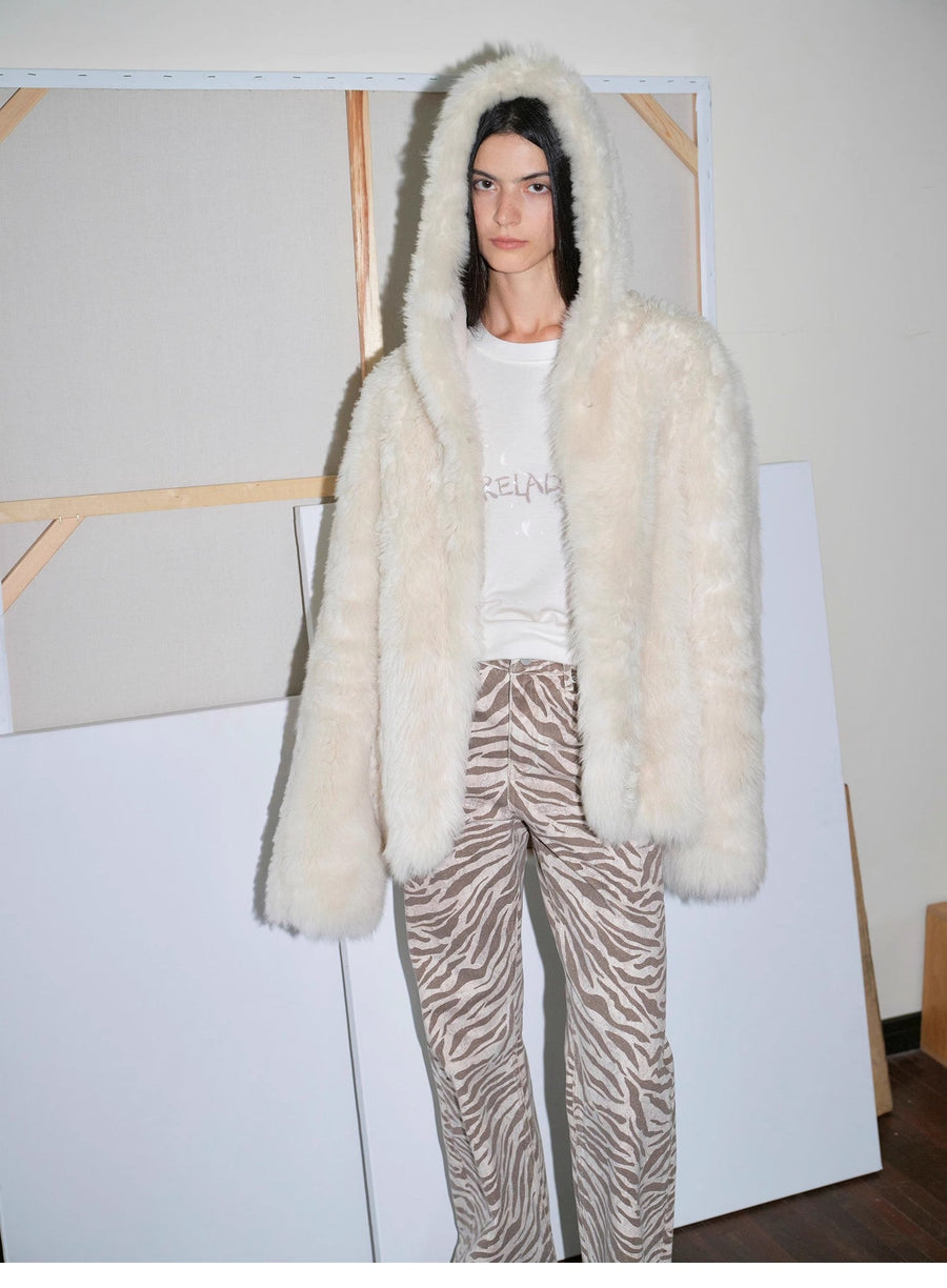 Light hooded shearling coat reference for seasonal storage support and airflow planning