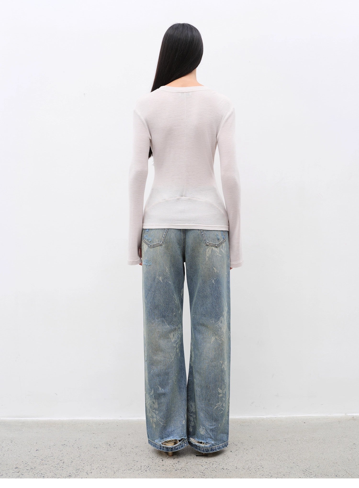 Women's Glove cuffs white sweater loose slightly flared long sleeve O - neck Slim Fit basic T-shirt，"urban simplicity" - variant_title